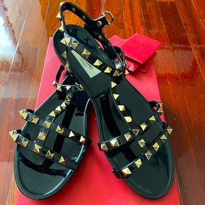 Valentino Garavani Rockstud Jelly Flat Gladiator Sandal